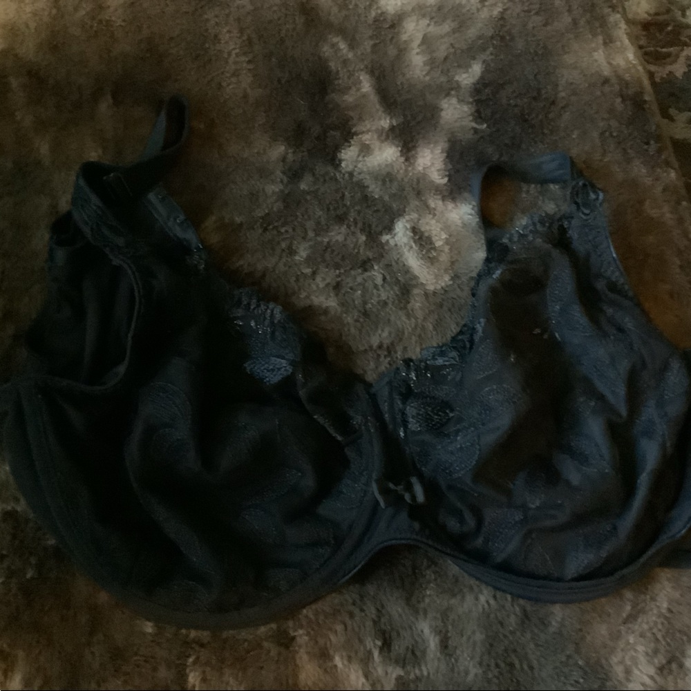 38 F Chantelle